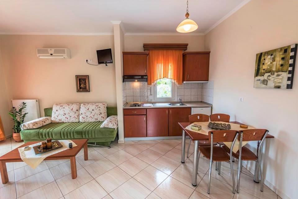 Anna Apartments خْريسيا أموذيا المظهر الخارجي الصورة