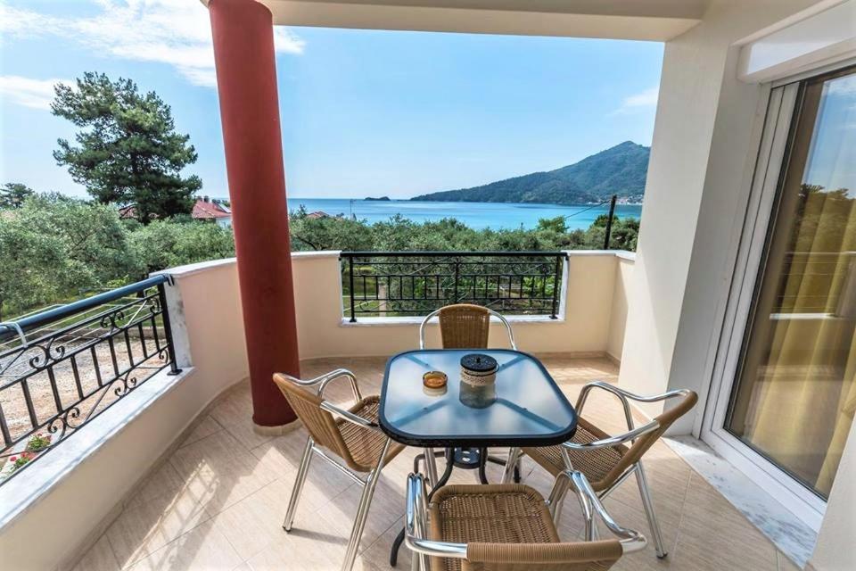 Anna Apartments خْريسيا أموذيا المظهر الخارجي الصورة